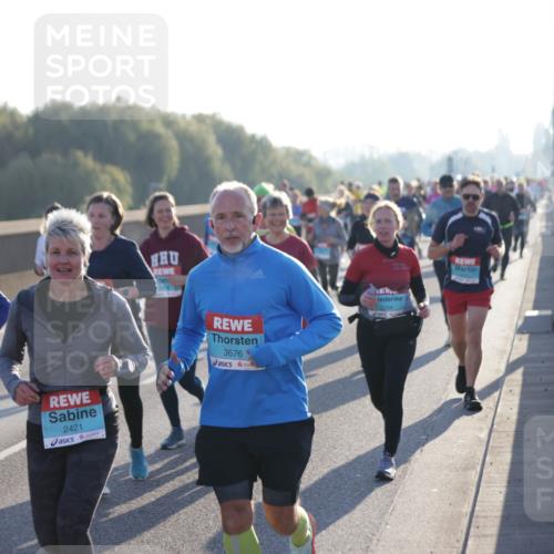 03.10.2025 - Köhlbrandbrückenlauf Jannik Wohlers http://msf.ph/oto/9058897 03.10.2025 09:21:58 Position 3 2187, 2421, 3676, 2204 meine-sportfotos.de
