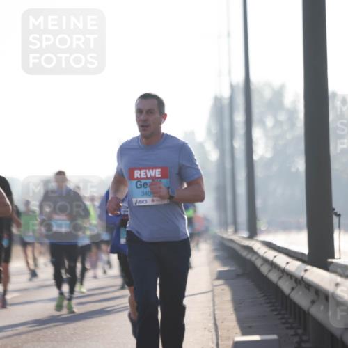 03.10.2025 - Köhlbrandbrückenlauf Jannik Wohlers http://msf.ph/oto/9058905 03.10.2025 09:14:12 Position 3 2819, 340 meine-sportfotos.de