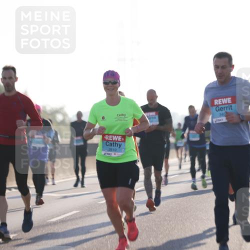 03.10.2025 - Köhlbrandbrückenlauf Jannik Wohlers http://msf.ph/oto/9058937 03.10.2025 09:14:13 Position 3 2820, 2819, 340 meine-sportfotos.de