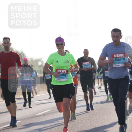 03.10.2025 - Köhlbrandbrückenlauf Jannik Wohlers http://msf.ph/oto/9058950 03.10.2025 09:14:13 Position 3 2820, 3404, 2819 meine-sportfotos.de