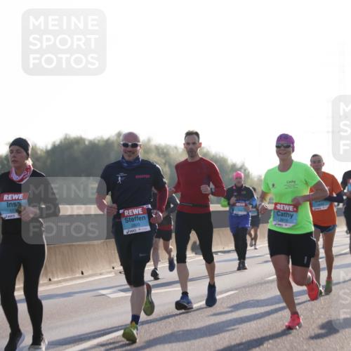 03.10.2025 - Köhlbrandbrückenlauf Jannik Wohlers http://msf.ph/oto/9058957 03.10.2025 09:14:13 Position 3 2820, 2819 meine-sportfotos.de