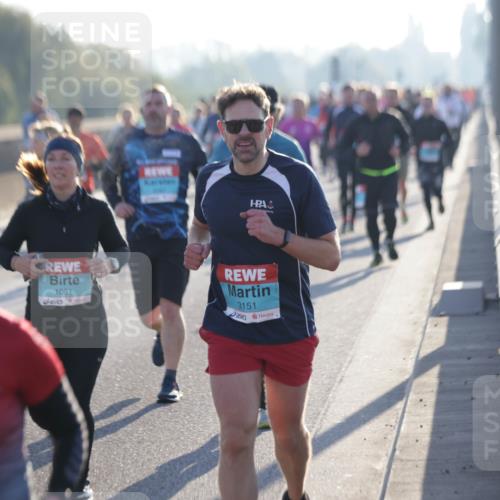 03.10.2025 - Köhlbrandbrückenlauf Jannik Wohlers http://msf.ph/oto/9058993 03.10.2025 09:22:00 Position 3 1051, 3151 meine-sportfotos.de