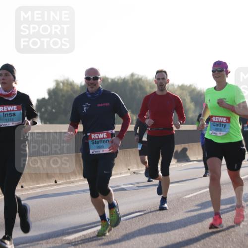 03.10.2025 - Köhlbrandbrückenlauf Jannik Wohlers http://msf.ph/oto/9059013 03.10.2025 09:14:14 Position 3 1114, 2820, 2819 meine-sportfotos.de