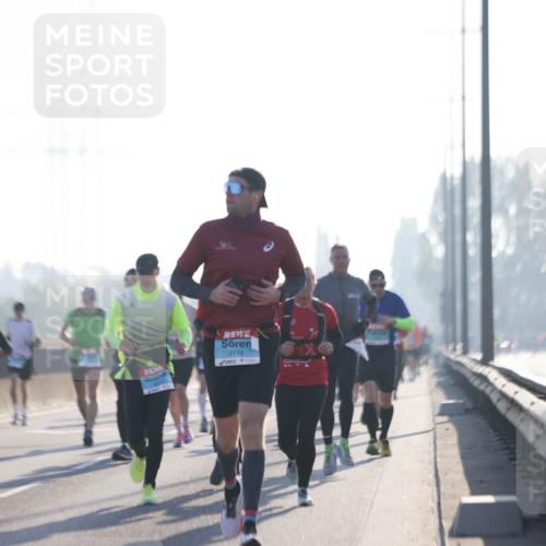 03.10.2025 - Köhlbrandbrückenlauf Jannik Wohlers http://msf.ph/oto/9059169 03.10.2025 09:14:18 Position 3 9504, 3806, 3118 meine-sportfotos.de