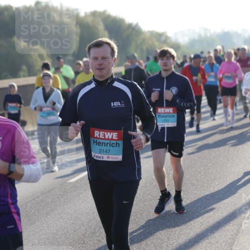 03.10.2025 - Köhlbrandbrückenlauf Jannik Wohlers http://msf.ph/oto/9059259 03.10.2025 09:22:10 Position 3 3562, 3147, 1725 meine-sportfotos.de