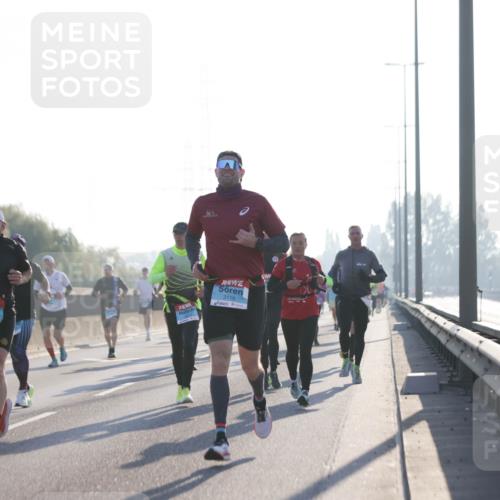 03.10.2025 - Köhlbrandbrückenlauf Jannik Wohlers http://msf.ph/oto/9059273 03.10.2025 09:14:20 Position 3 3091, 3118 meine-sportfotos.de