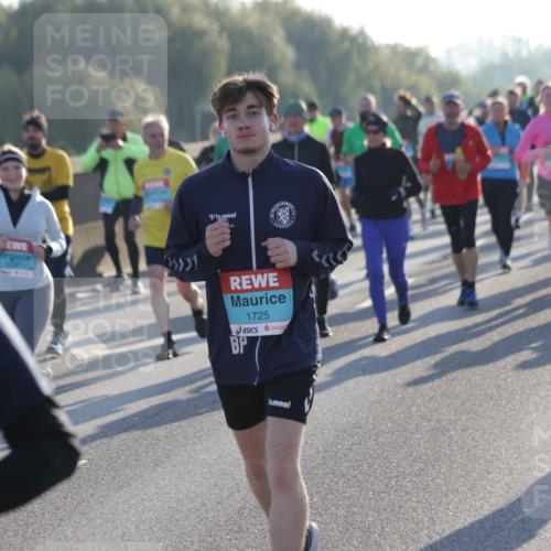 03.10.2025 - Köhlbrandbrückenlauf Jannik Wohlers http://msf.ph/oto/9059298 03.10.2025 09:22:11 Position 3 1725, 1847 meine-sportfotos.de