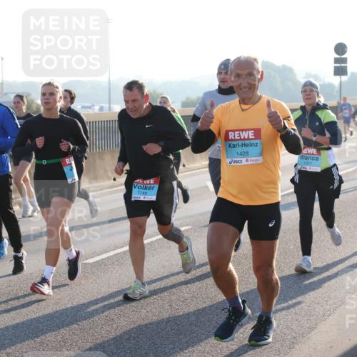 03.10.2025 - Köhlbrandbrückenlauf Lena Gebhardt http://msf.ph/oto/9059359 03.10.2025 09:18:48 Position 1 1243, 2944, 0, 1149, 1428, 1377, 1776 meine-sportfotos.de