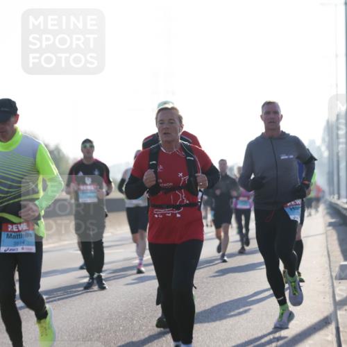 03.10.2025 - Köhlbrandbrückenlauf Jannik Wohlers http://msf.ph/oto/9059411 03.10.2025 09:14:22 Position 3 3514 meine-sportfotos.de