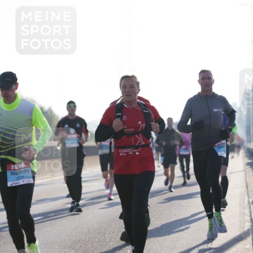 03.10.2025 - Köhlbrandbrückenlauf Jannik Wohlers http://msf.ph/oto/9059418 03.10.2025 09:14:22 Position 3 3514 meine-sportfotos.de