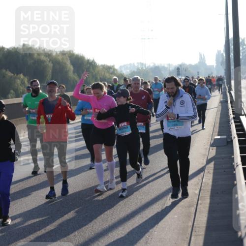 03.10.2025 - Köhlbrandbrückenlauf Jannik Wohlers http://msf.ph/oto/9059428 03.10.2025 09:22:15 Position 3 2114, 2476 meine-sportfotos.de