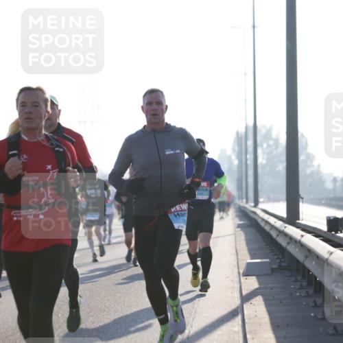 03.10.2025 - Köhlbrandbrückenlauf Jannik Wohlers http://msf.ph/oto/9059453 03.10.2025 09:14:23 Position 3  meine-sportfotos.de