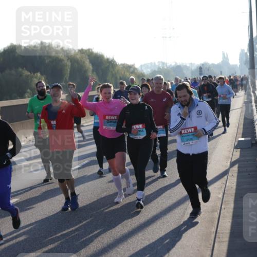 03.10.2025 - Köhlbrandbrückenlauf Jannik Wohlers http://msf.ph/oto/9059454 03.10.2025 09:22:15 Position 3 1977, 2476 meine-sportfotos.de