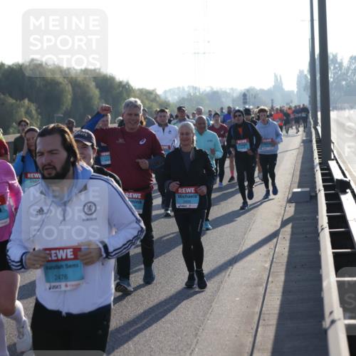 03.10.2025 - Köhlbrandbrückenlauf Jannik Wohlers http://msf.ph/oto/9059533 03.10.2025 09:22:17 Position 3 1977, 2476, 2435 meine-sportfotos.de