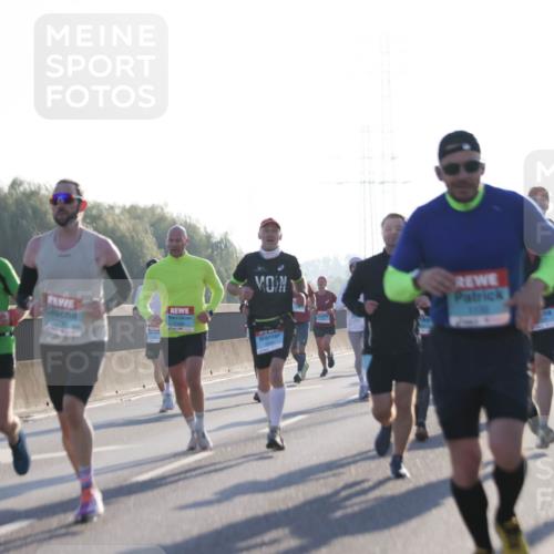03.10.2025 - Köhlbrandbrückenlauf Jannik Wohlers http://msf.ph/oto/9059598 03.10.2025 09:14:26 Position 3 1130 meine-sportfotos.de