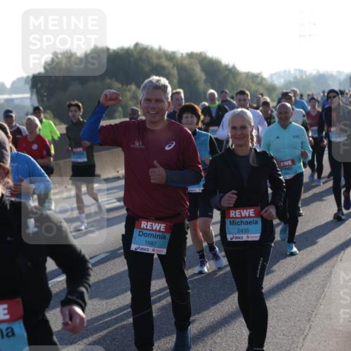 03.10.2025 - Köhlbrandbrückenlauf Jannik Wohlers http://msf.ph/oto/9059653 03.10.2025 09:22:18 Position 3 2114, 1687, 2435 meine-sportfotos.de