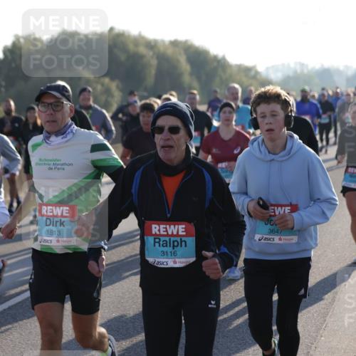03.10.2025 - Köhlbrandbrückenlauf Jannik Wohlers http://msf.ph/oto/9059821 03.10.2025 09:22:21 Position 3 2930, 1813, 3116, 3647 meine-sportfotos.de