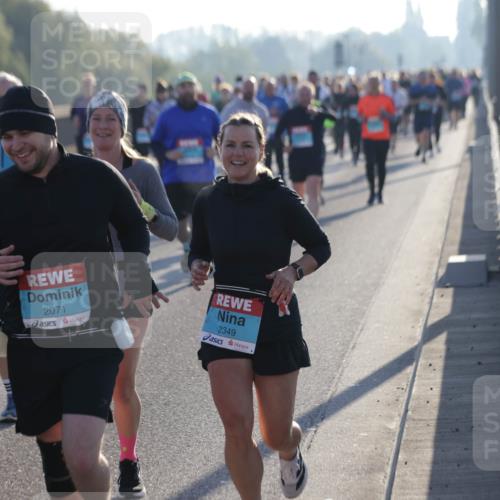 03.10.2025 - Köhlbrandbrückenlauf Jannik Wohlers http://msf.ph/oto/9059831 03.10.2025 09:22:23 Position 3 1951, 2071, 2349 meine-sportfotos.de