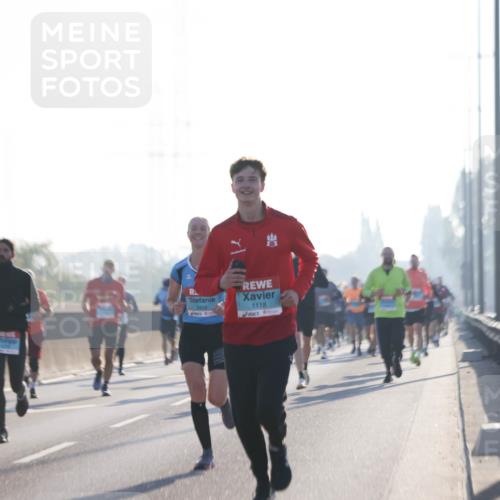 03.10.2025 - Köhlbrandbrückenlauf Jannik Wohlers http://msf.ph/oto/9059900 03.10.2025 09:14:33 Position 3 2843, 3458, 1118 meine-sportfotos.de