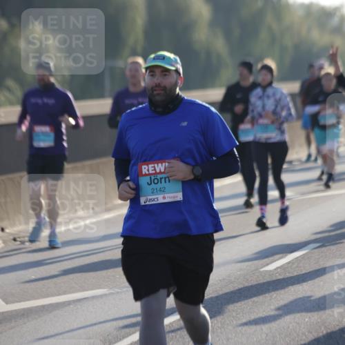 03.10.2025 - Köhlbrandbrückenlauf Jannik Wohlers http://msf.ph/oto/9059925 03.10.2025 09:22:26 Position 3 5, 2142 meine-sportfotos.de