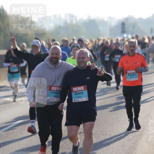 03.10.2025 - Köhlbrandbrückenlauf Jannik Wohlers http://msf.ph/oto/9059946 03.10.2025 09:22:27 Position 3 2424, 2460, 3576 meine-sportfotos.de