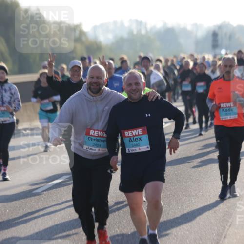 03.10.2025 - Köhlbrandbrückenlauf Jannik Wohlers http://msf.ph/oto/9059993 03.10.2025 09:22:27 Position 3 2424, 2460, 3576 meine-sportfotos.de