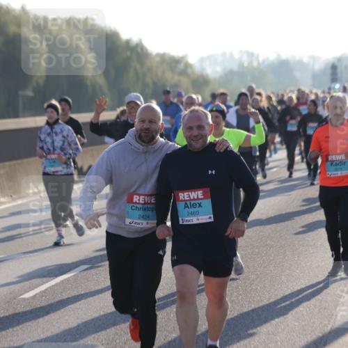 03.10.2025 - Köhlbrandbrückenlauf Jannik Wohlers http://msf.ph/oto/9060055 03.10.2025 09:22:28 Position 3 2424, 2460, 3576 meine-sportfotos.de