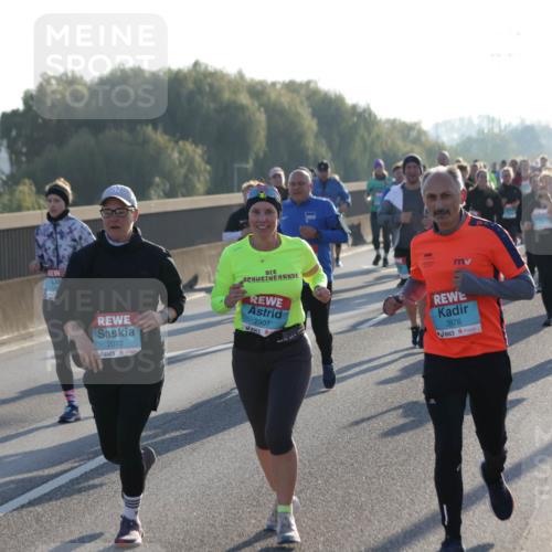 03.10.2025 - Köhlbrandbrückenlauf Jannik Wohlers http://msf.ph/oto/9060119 03.10.2025 09:22:31 Position 3 2072, 2907, 3576 meine-sportfotos.de