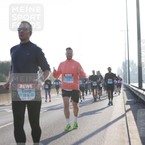 03.10.2025 - Köhlbrandbrückenlauf Jannik Wohlers http://msf.ph/oto/9060282 03.10.2025 09:14:44 Position 3 1054, 1292 meine-sportfotos.de