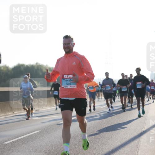 03.10.2025 - Köhlbrandbrückenlauf Jannik Wohlers http://msf.ph/oto/9060350 03.10.2025 09:14:45 Position 3 1292 meine-sportfotos.de