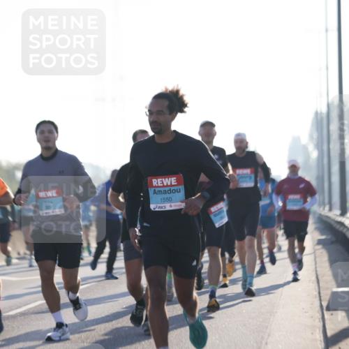 03.10.2025 - Köhlbrandbrückenlauf Jannik Wohlers http://msf.ph/oto/9060385 03.10.2025 09:14:46 Position 3 1550 meine-sportfotos.de
