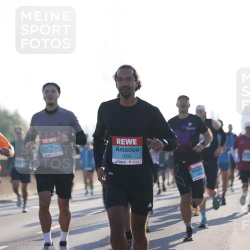 03.10.2025 - Köhlbrandbrückenlauf Jannik Wohlers http://msf.ph/oto/9060446 03.10.2025 09:14:47 Position 3 3812, 1550 meine-sportfotos.de