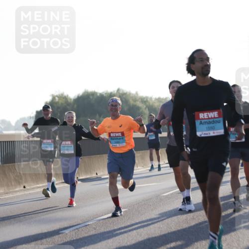 03.10.2025 - Köhlbrandbrückenlauf Jannik Wohlers http://msf.ph/oto/9060487 03.10.2025 09:14:48 Position 3 1284, 3495, 1550 meine-sportfotos.de