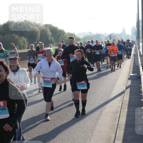 03.10.2025 - Köhlbrandbrückenlauf Jannik Wohlers http://msf.ph/oto/9060501 03.10.2025 09:22:39 Position 3 2218, 1940, 2436, 2116 meine-sportfotos.de