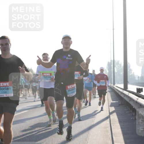 03.10.2025 - Köhlbrandbrückenlauf Jannik Wohlers http://msf.ph/oto/9060592 03.10.2025 09:14:49 Position 3 1146, 10, 1226, 2962 meine-sportfotos.de