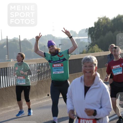 03.10.2025 - Köhlbrandbrückenlauf Jannik Wohlers http://msf.ph/oto/9060611 03.10.2025 09:22:41 Position 3 2865, 53, 2864, 2139 meine-sportfotos.de