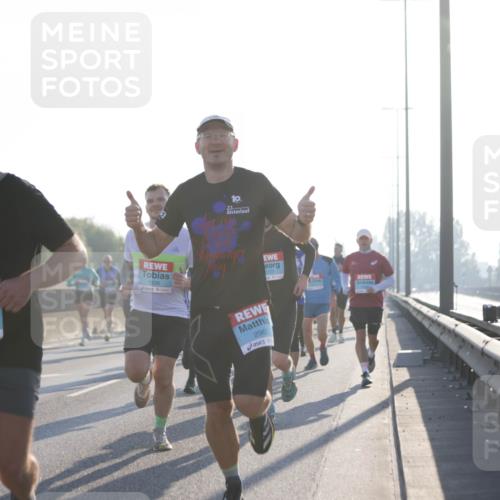 03.10.2025 - Köhlbrandbrückenlauf Jannik Wohlers http://msf.ph/oto/9060620 03.10.2025 09:14:50 Position 3 1146, 1226, 2962 meine-sportfotos.de