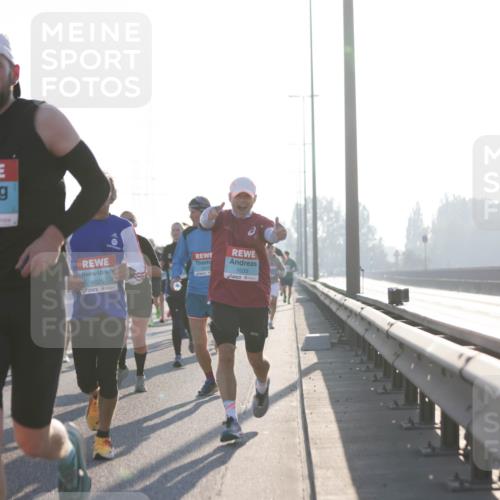03.10.2025 - Köhlbrandbrückenlauf Jannik Wohlers http://msf.ph/oto/9060719 03.10.2025 09:14:52 Position 3 2777, 3317, 1033, 1025, 57 meine-sportfotos.de