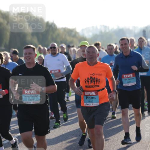 03.10.2025 - Köhlbrandbrückenlauf Jannik Wohlers http://msf.ph/oto/9060734 03.10.2025 09:22:45 Position 3 992, 2617, 1855, 1853, 2451 meine-sportfotos.de