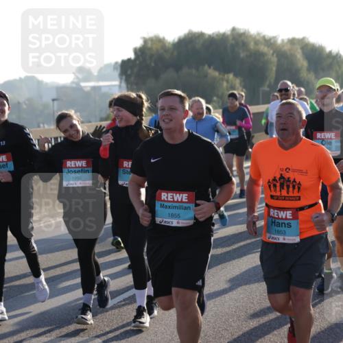 03.10.2025 - Köhlbrandbrückenlauf Jannik Wohlers http://msf.ph/oto/9060792 03.10.2025 09:22:46 Position 3 13, 1992, 12, 1855, 1853, 2451 meine-sportfotos.de