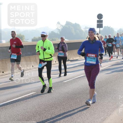 03.10.2025 - Köhlbrandbrückenlauf Lena Gebhardt http://msf.ph/oto/9060818 03.10.2025 09:19:26 Position 1 3492 meine-sportfotos.de