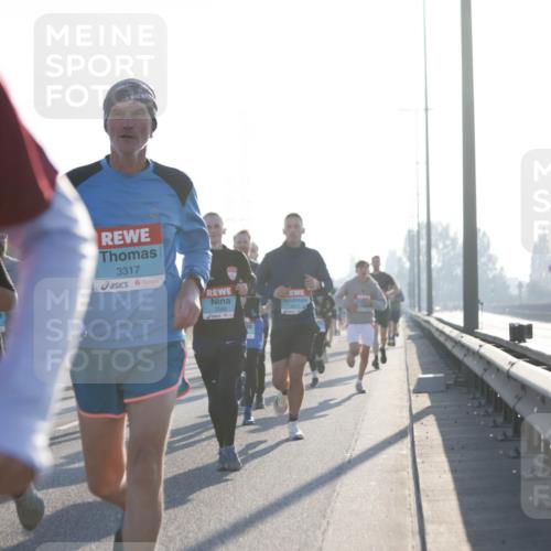 03.10.2025 - Köhlbrandbrückenlauf Jannik Wohlers http://msf.ph/oto/9060822 03.10.2025 09:14:54 Position 3 3317, 3568, 51 meine-sportfotos.de