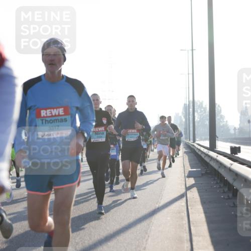 03.10.2025 - Köhlbrandbrückenlauf Jannik Wohlers http://msf.ph/oto/9060827 03.10.2025 09:14:54 Position 3 3317, 3568, 3, 2811, 51 meine-sportfotos.de