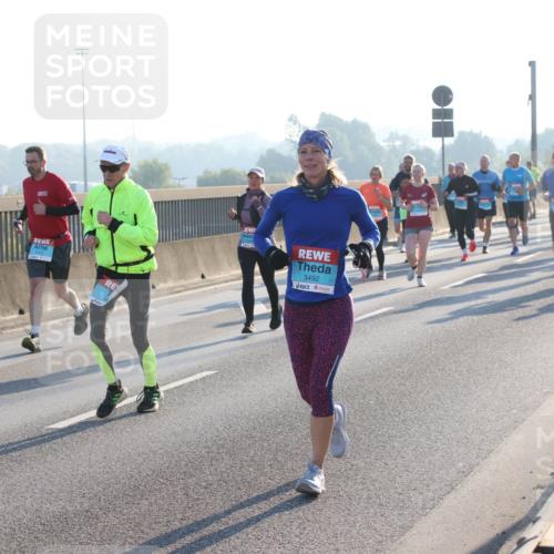 03.10.2025 - Köhlbrandbrückenlauf Lena Gebhardt http://msf.ph/oto/9060834 03.10.2025 09:19:27 Position 1 3492 meine-sportfotos.de