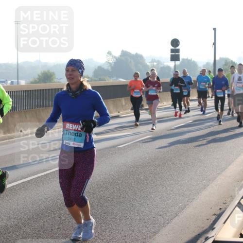 03.10.2025 - Köhlbrandbrückenlauf Lena Gebhardt http://msf.ph/oto/9060855 03.10.2025 09:19:28 Position 1 3492 meine-sportfotos.de