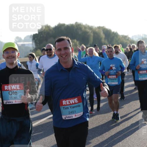 03.10.2025 - Köhlbrandbrückenlauf Jannik Wohlers http://msf.ph/oto/9060856 03.10.2025 09:22:48 Position 3 1539, 2451, 3446, 3450 meine-sportfotos.de