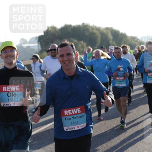 03.10.2025 - Köhlbrandbrückenlauf Jannik Wohlers http://msf.ph/oto/9060861 03.10.2025 09:22:48 Position 3 1539, 2451, 3450 meine-sportfotos.de