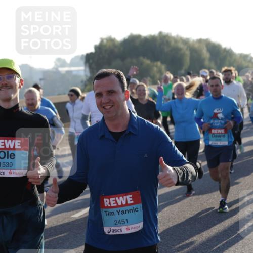 03.10.2025 - Köhlbrandbrückenlauf Jannik Wohlers http://msf.ph/oto/9060868 03.10.2025 09:22:48 Position 3 1539, 2451, 3450, 5446 meine-sportfotos.de