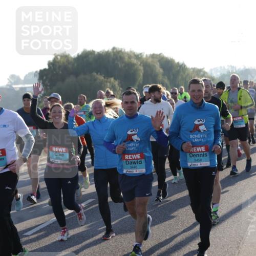 03.10.2025 - Köhlbrandbrückenlauf Jannik Wohlers http://msf.ph/oto/9060897 03.10.2025 09:22:49 Position 3 2002, 2003, 3446, 3450, 2150 meine-sportfotos.de