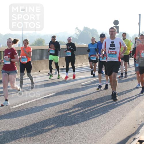 03.10.2025 - Köhlbrandbrückenlauf Lena Gebhardt http://msf.ph/oto/9060922 03.10.2025 09:19:31 Position 1 1343 meine-sportfotos.de